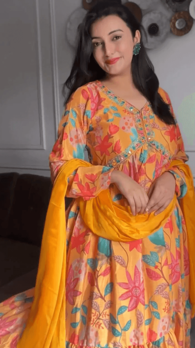 alia bhatt cut dress The Elegance of Alia Cut: A Modern Twist on Traditional Wear Inayakhan Shop