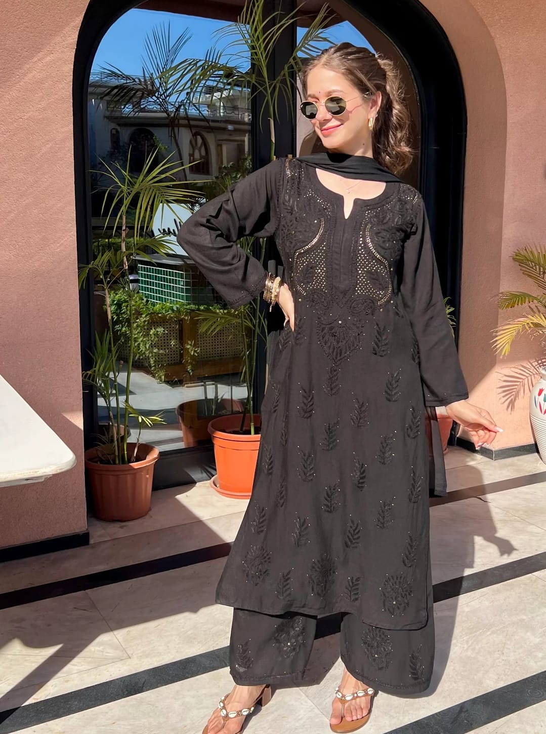 Kalira Rayon Mukaish Chikankari Kurti Set Black / XL Kalira Rayon Mukaish Chikankari Kurti Set Black / XL