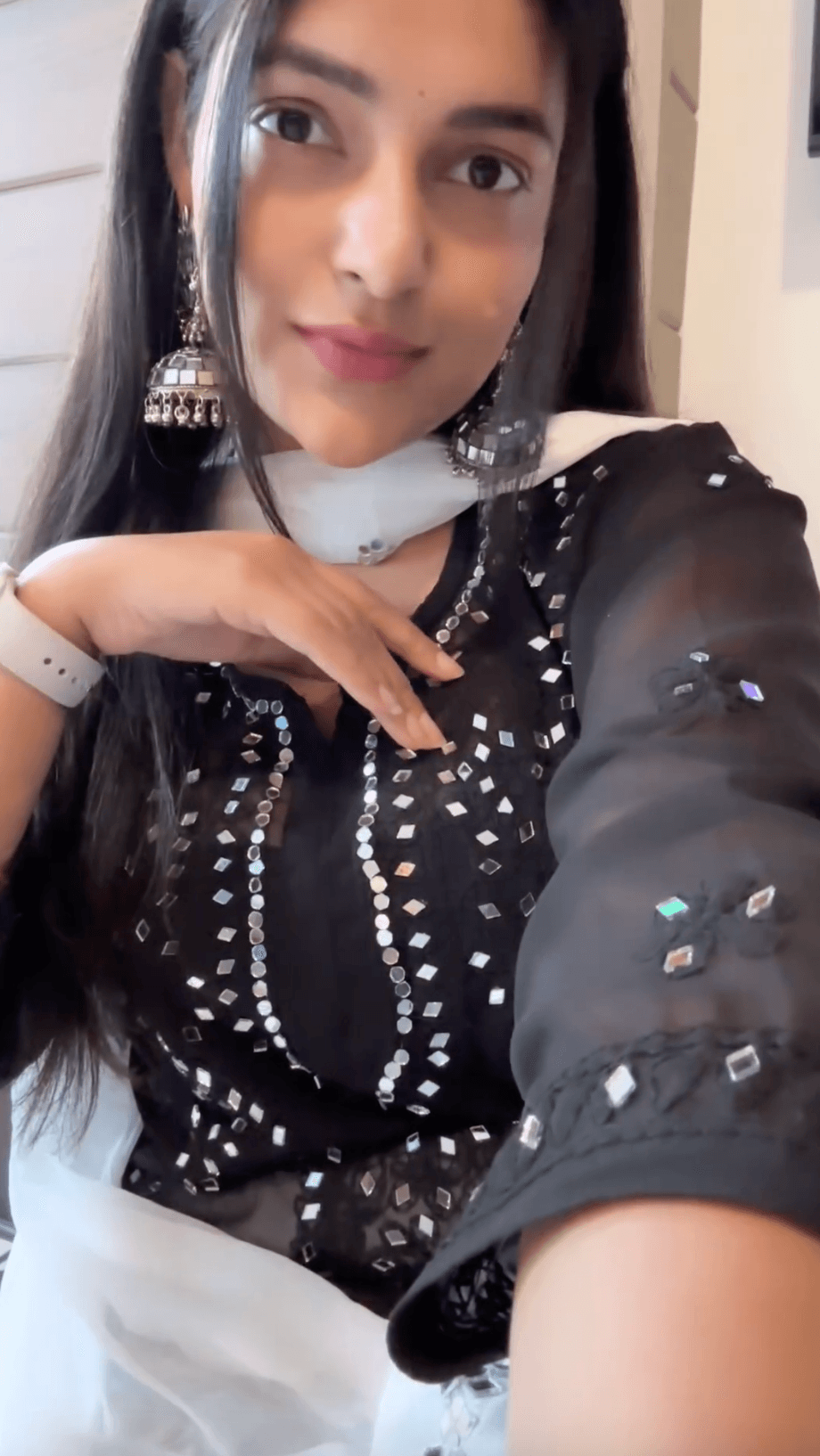 Bottle Green Georgette Mirror Gala Booti Chikankari Set with Beautiful Handwork Embroidery - Inayakhan Shop