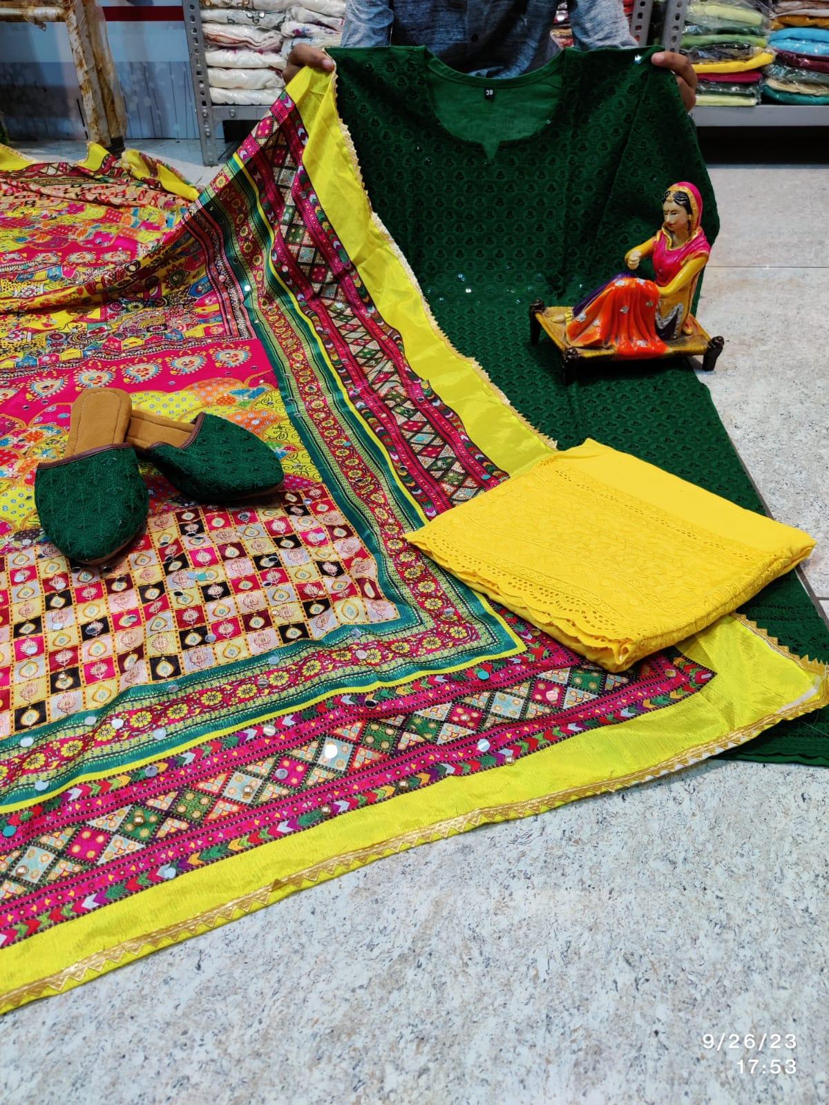 Dark Green Elegant Chikankari Kurti, Palazzo, and Pakistani Dupatta Set - Inayakhan Shop