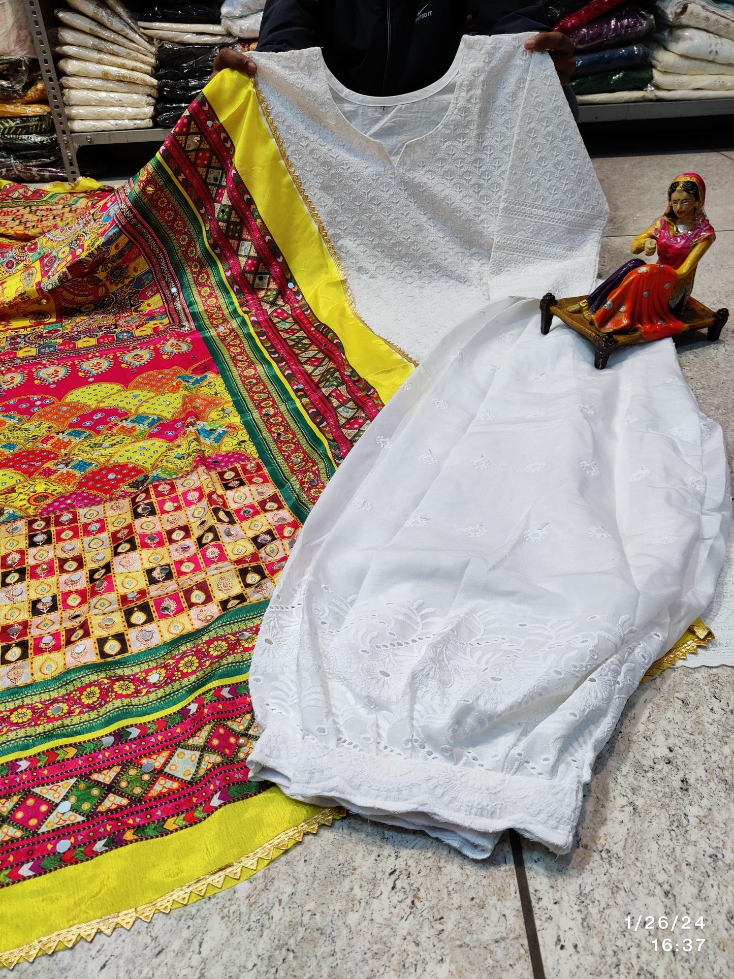 Design-4 Vibrant Multicolor Digital Print Pakistani Dupatta and Pure Cotton Kurta Set - Inayakhan Shop