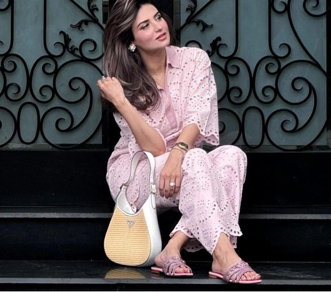 Light Pink Hakoba Chic Designer Ensemble - Inayakhan Shop