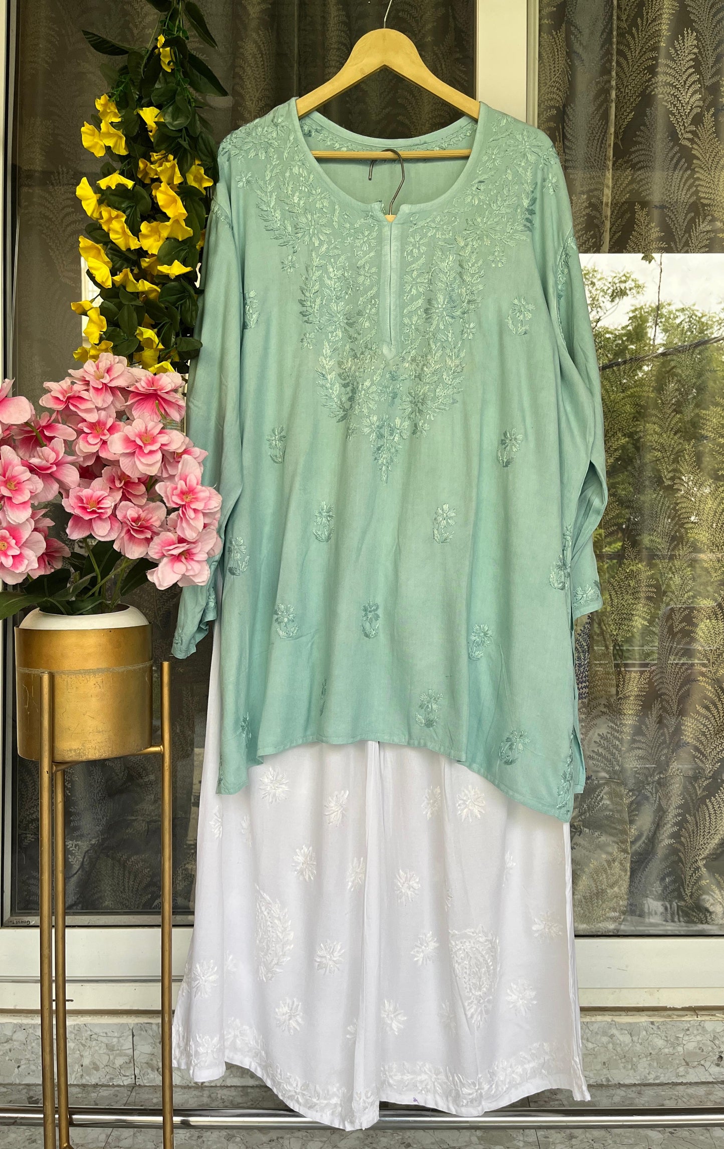 Pastel Green Lucknowi Chikankari Plus Size Premium Rayon Short Kurti & Pallazo Set ✨ (Upto 6 XL)