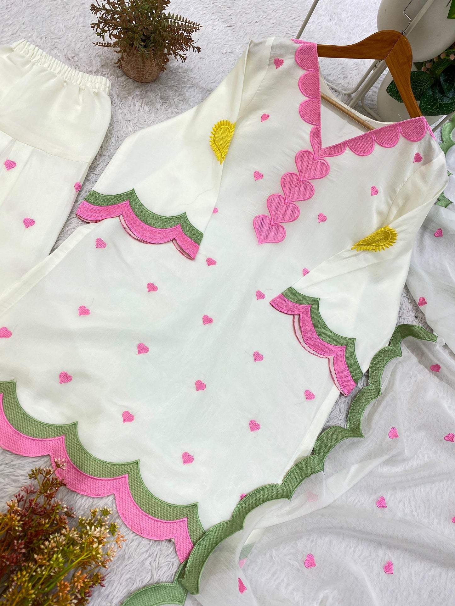 Elegant White Mul Chanderi Embroidered Salwar Suit with Dupatta