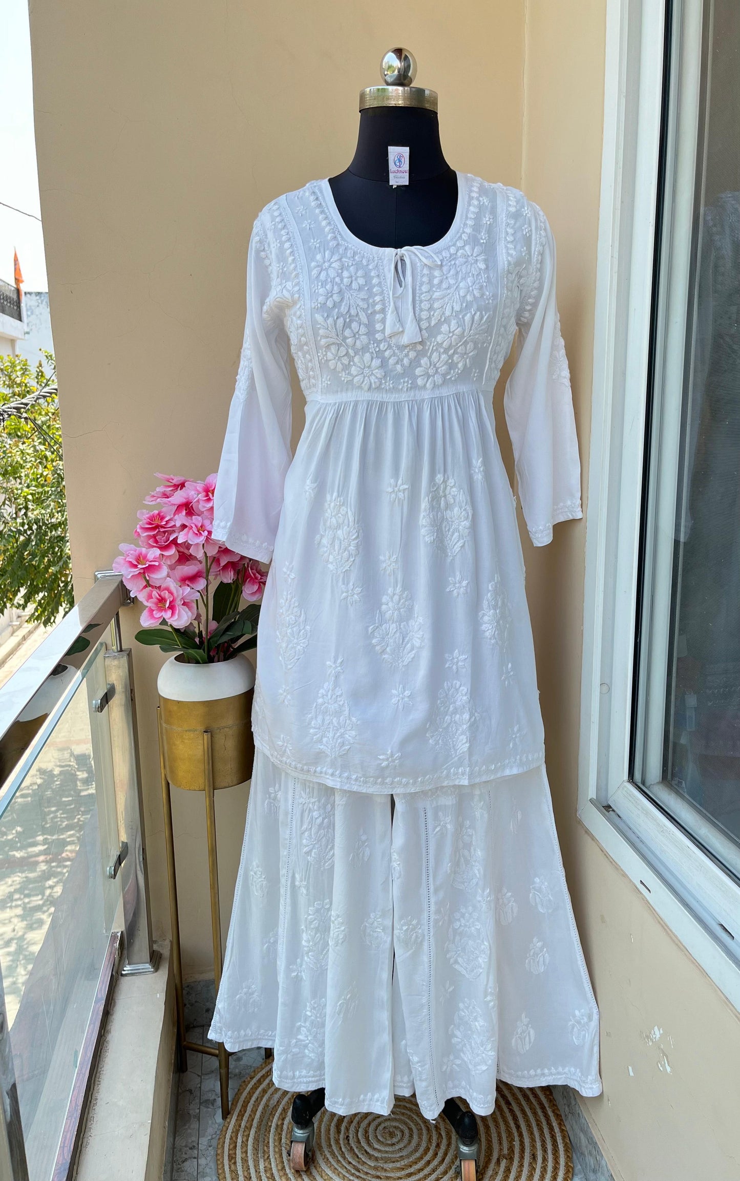 White 🌸 Aurora Silk Chikankari Ensemble 🌸 - Inayakhan Shop