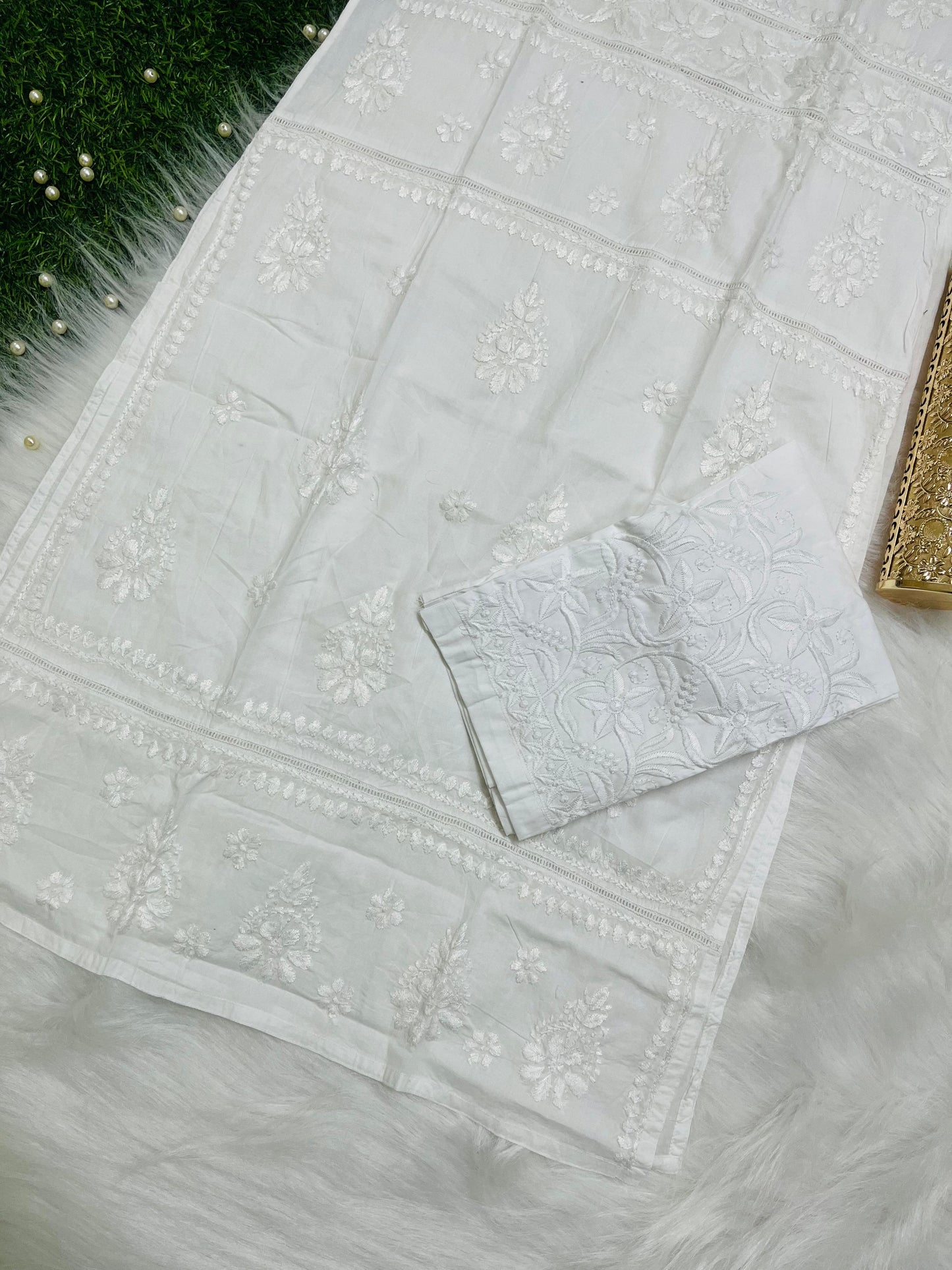 White New Designer Lace Pattern Kurti Set in Cotton Chikankari Handwork - Inayakhan Shop