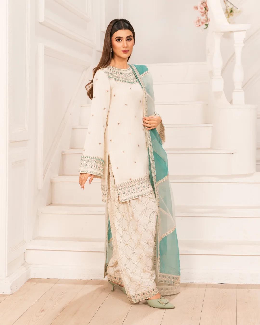 New Arrivals Designer Crepe Farshi Salwar Suit with Sequin Work