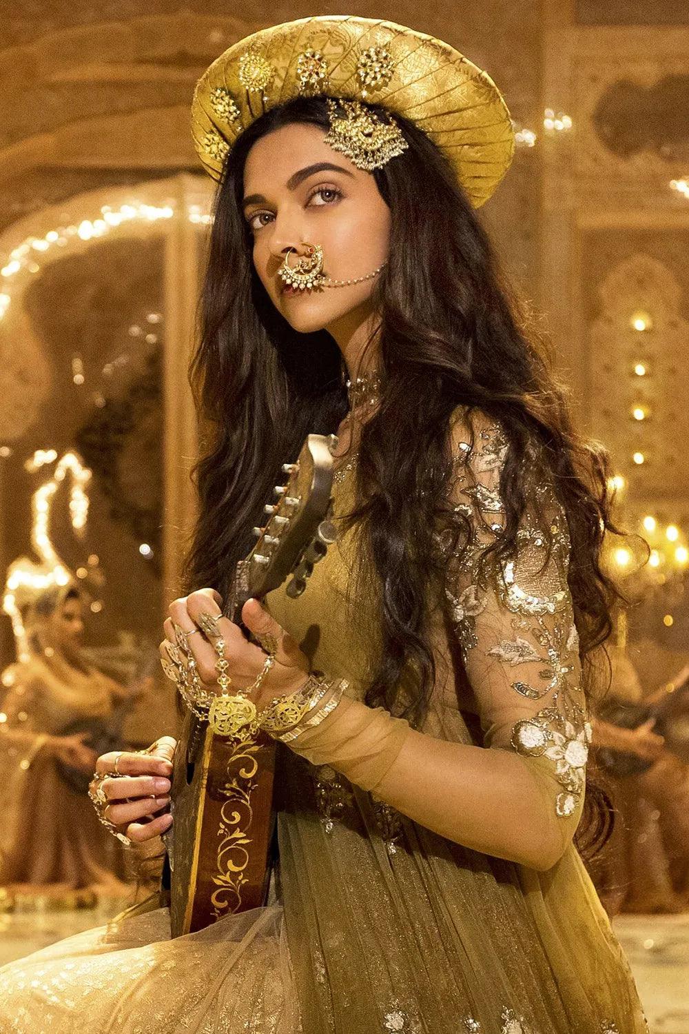 Bollywood and Indian Fashion: Iconic Movie Outfits and Influences - Inayakhan Shop 