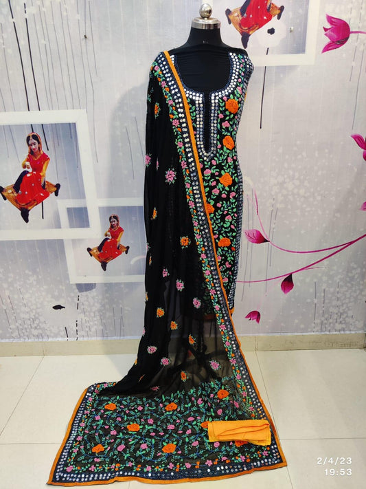 Styling Tips for Traditional Phulkari Embroidered Suits for Modern Women - Inayakhan Shop 