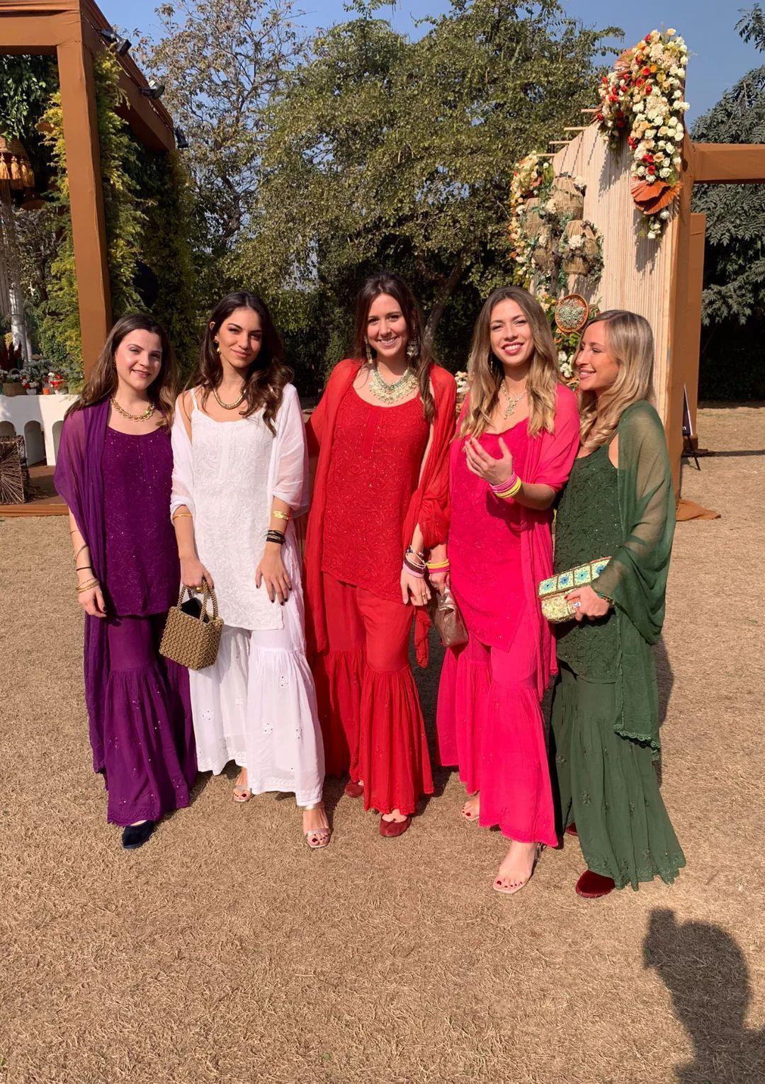what-to-wear-to-an-indian-wedding-as-a-white-person