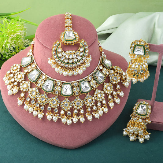 Classic White Kundan Bridal Necklace Set with Maang Tikka