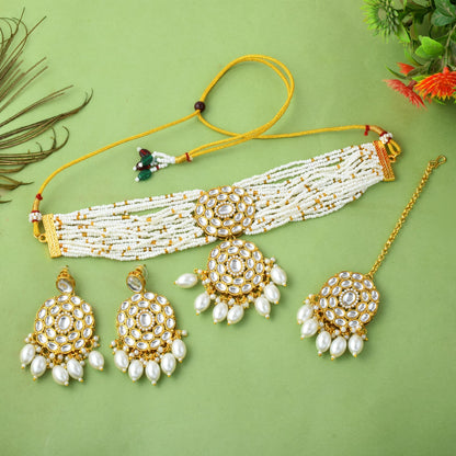 Classic Premium White color Kundan Necklace Set with Maang Tikka