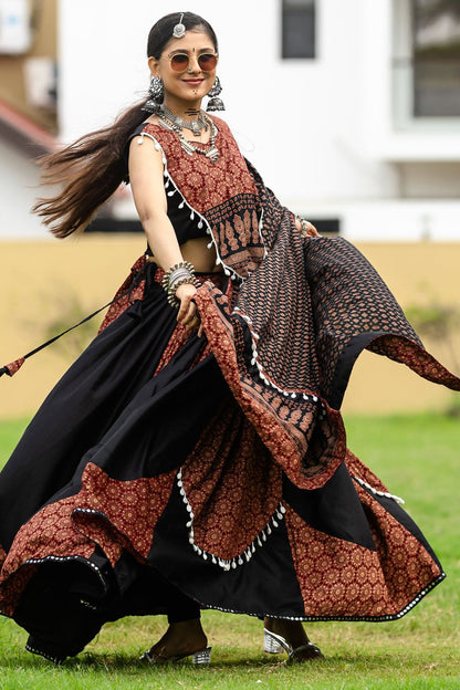 Black Garba Dandiya Chaniya Lehenga Choli Set