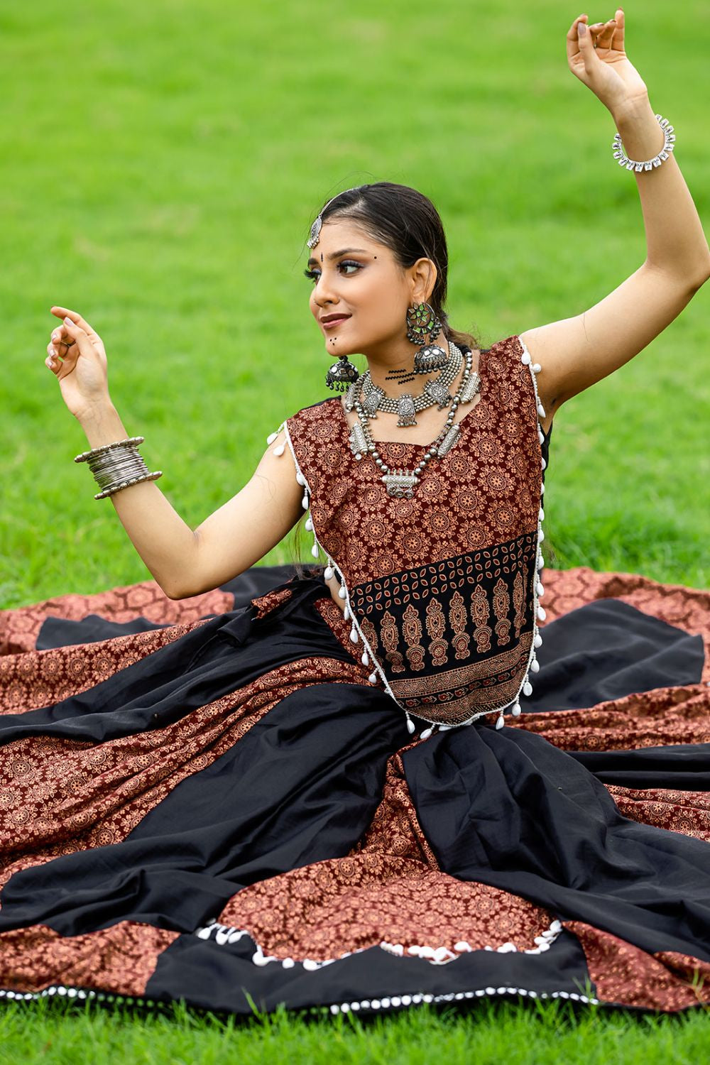 Black Garba Dandiya Chaniya Lehenga Choli Set