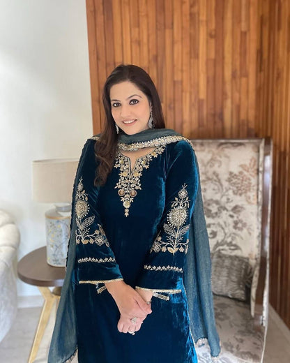 Deep Blue Luxe Velvet Shalwar Suit Set (Limited Stock)