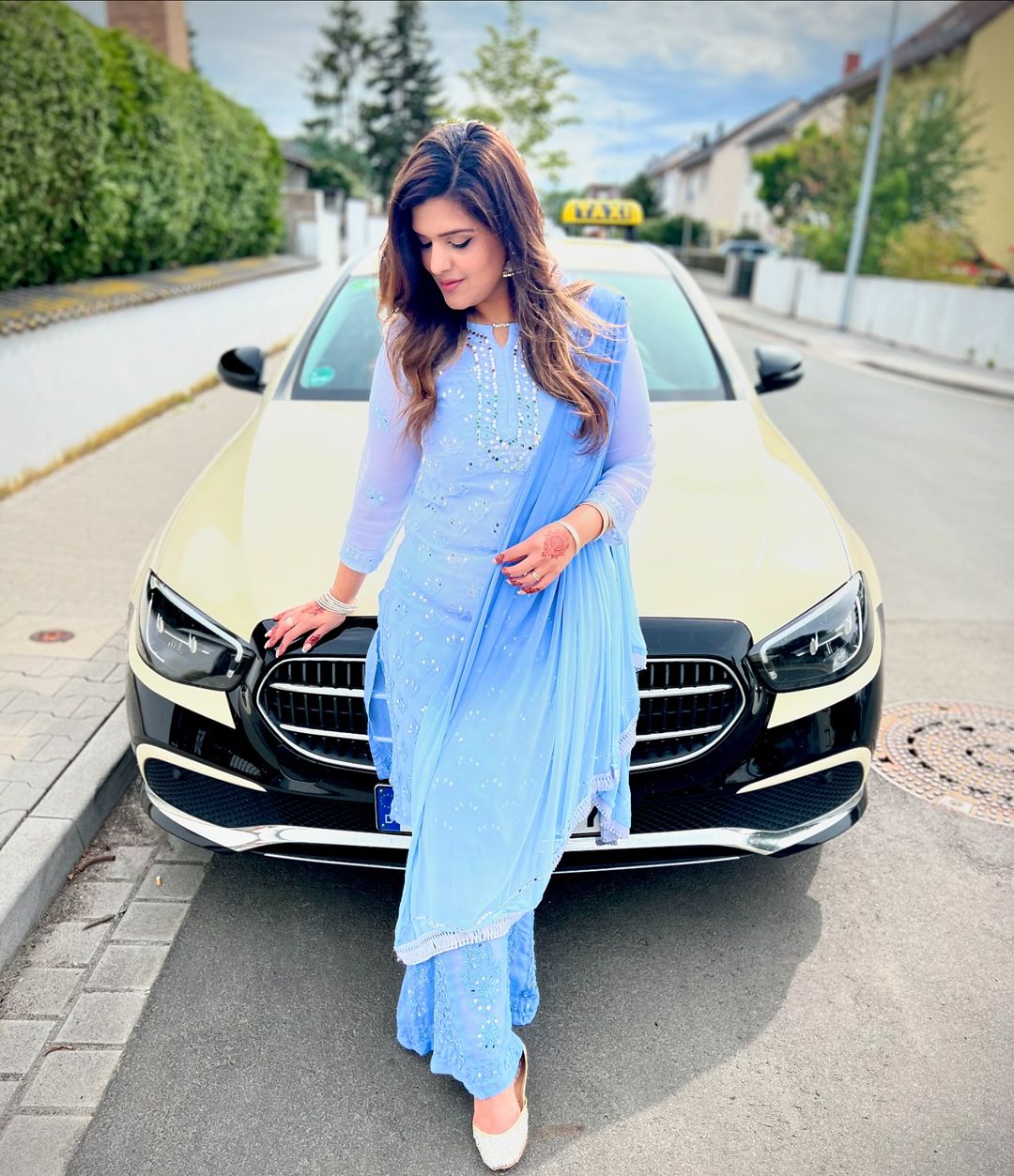 Blue Chikankari Elegance Ombré Mirror Booti Jaal Set - Kurti, Sharara & Dupatta