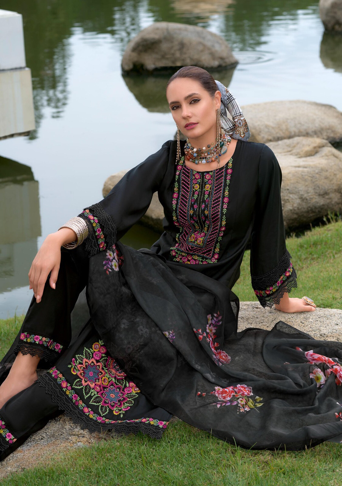 Black Pakistani Style Salwar Kameez Dupatta Set with Organza Dupatta