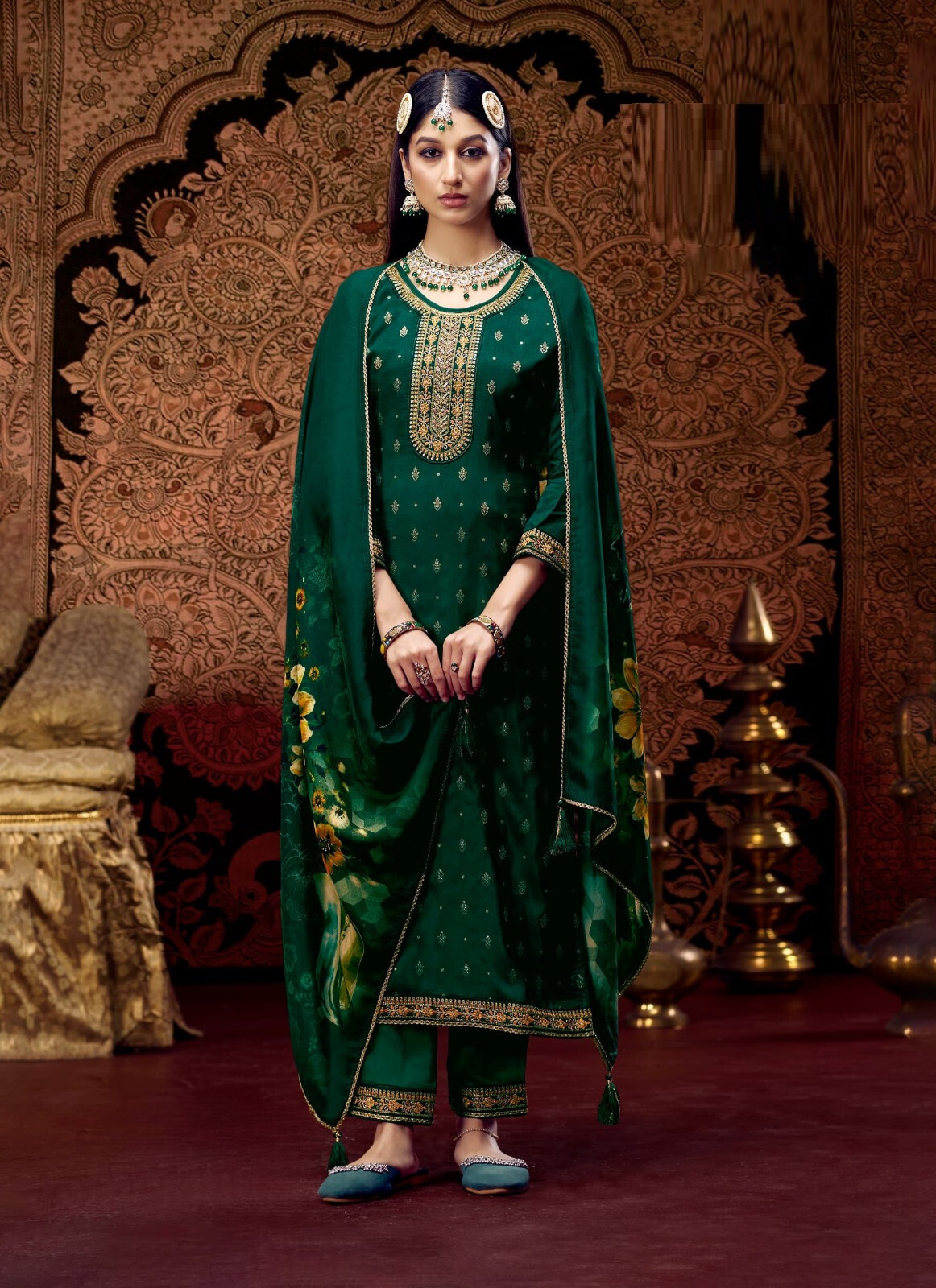 Green Classic Straight-Cut Salwar Kameez Suit with Dupatta