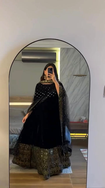 Elegant Black Velvet Gown with Dupatta Limited Stock