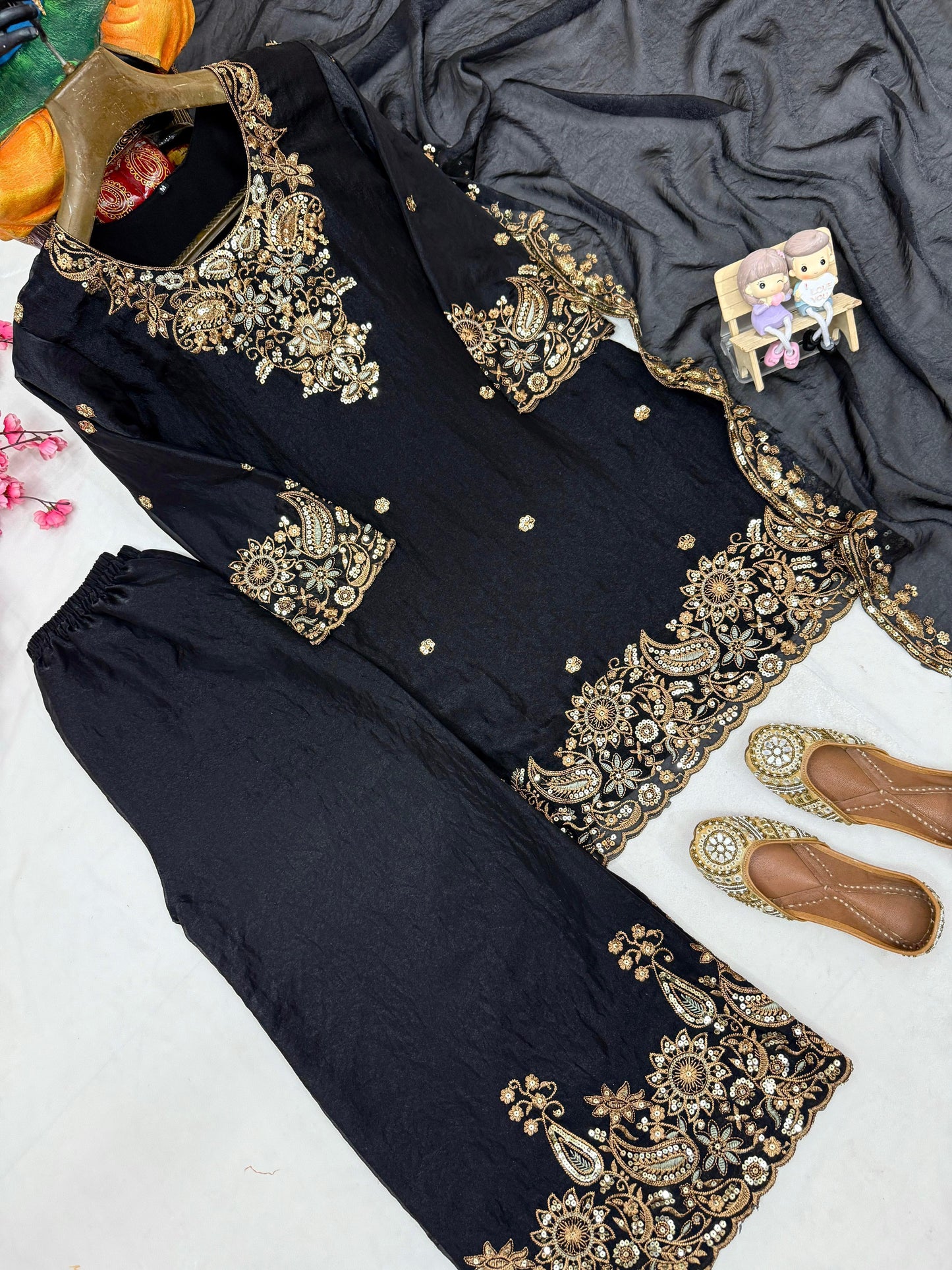 Black Color Zara-Zari Collection: NC Moss Silk Embroidered Kurti & Palazzo Set