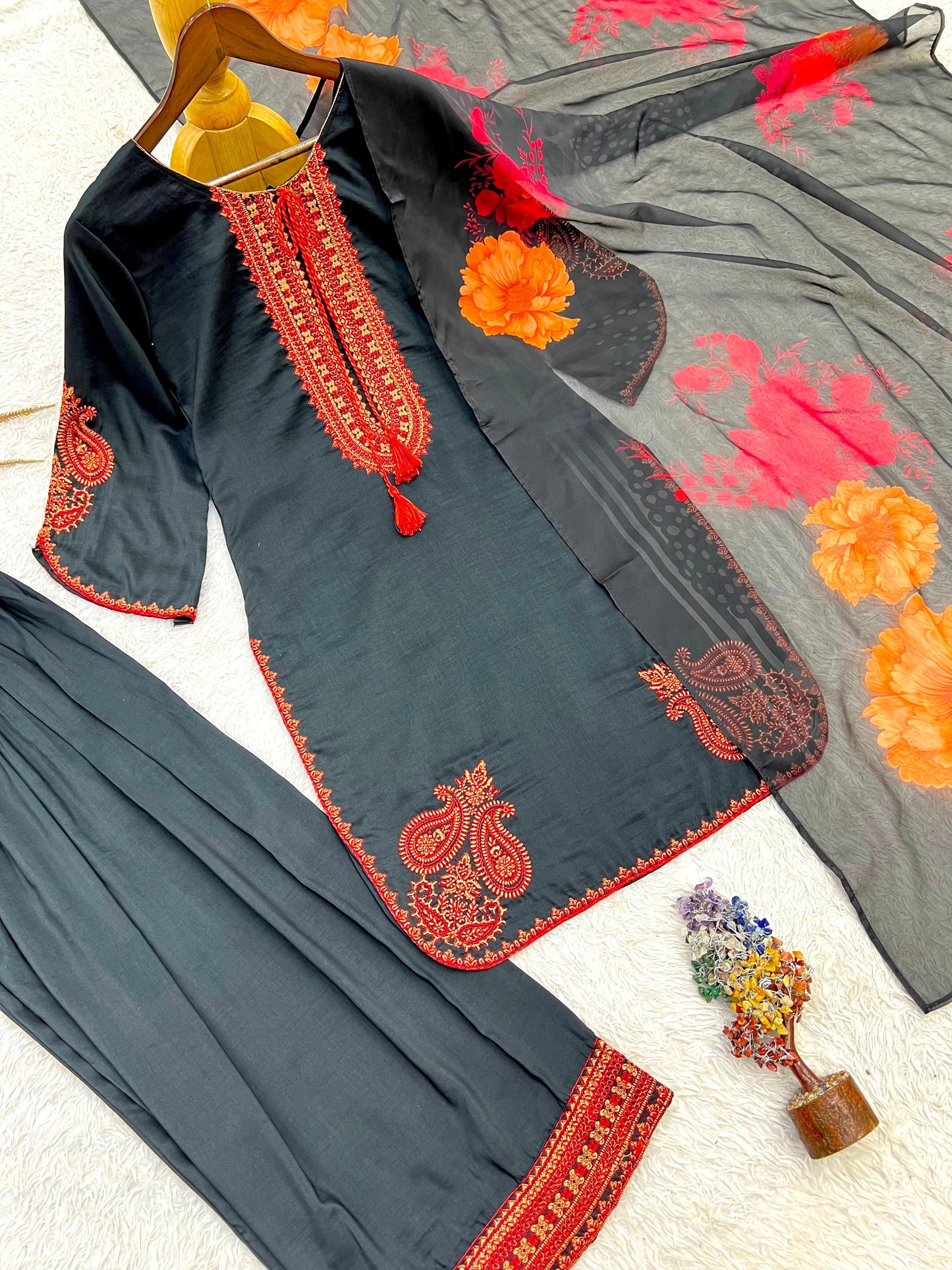 Black Maska Cotton Embroidered Pakistani Farsi Salwar Kurta Set