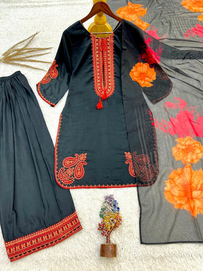 Black Maska Cotton Embroidered Pakistani Farsi Salwar Kurta Set