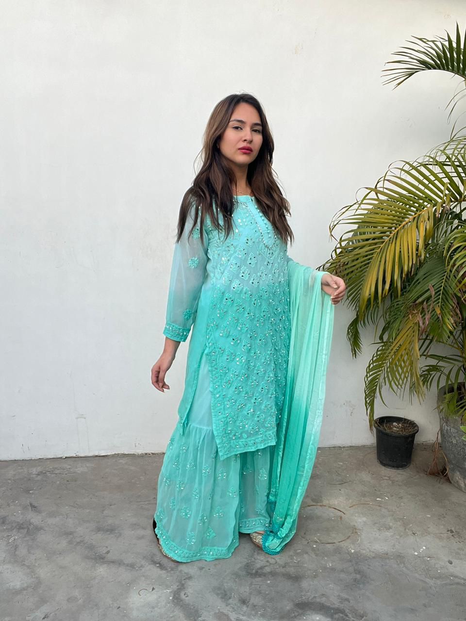 Aqua Green Chikankari Elegance Ombré Mirror Booti Jaal Set - Kurti, Sharara ,Dupatta & Inner