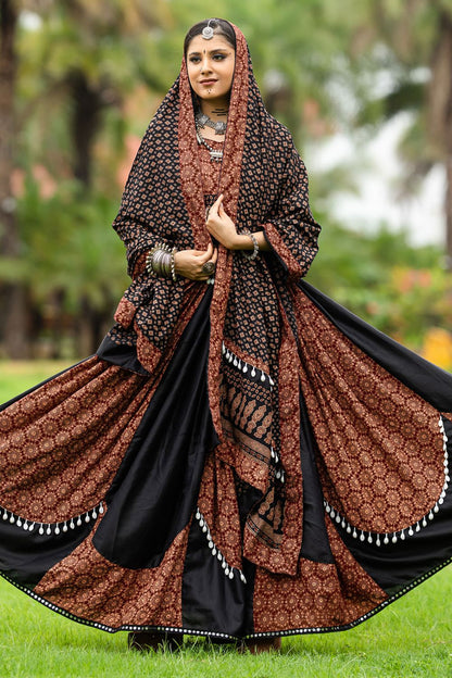 Black Garba Dandiya Chaniya Lehenga Choli Set