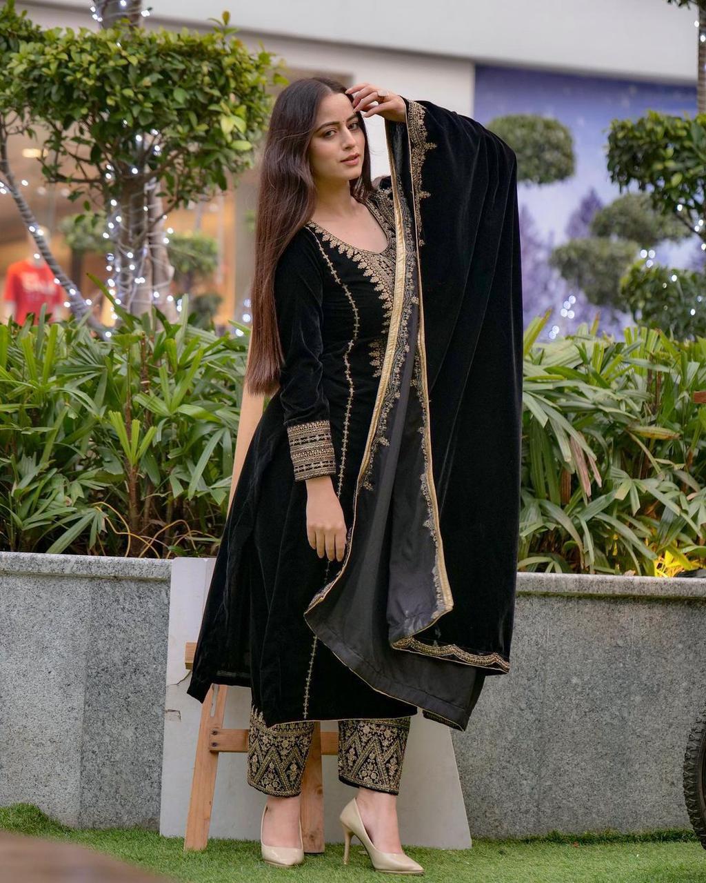 Black Designer Party Wear Velvet Salwar Kameez Set