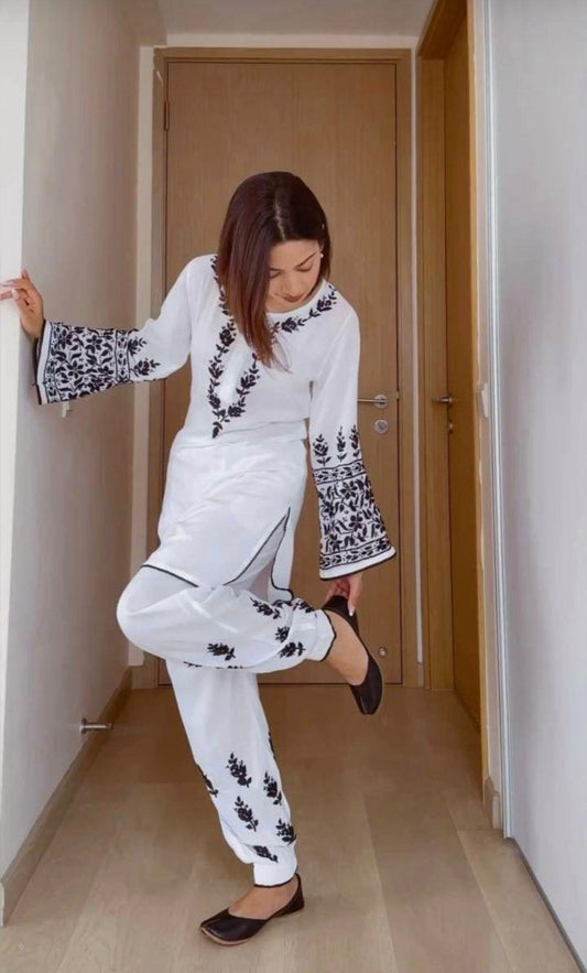 Chikankari Elegance: Black & White Afghani Pant Kurti Set Pakistani Style - Inayakhan Shop 