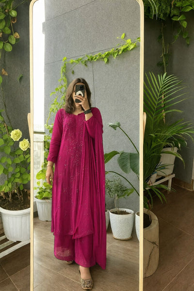 Deep pink Regal Embroidered Viscose Chikankari Kurta Set with Mukaish Work