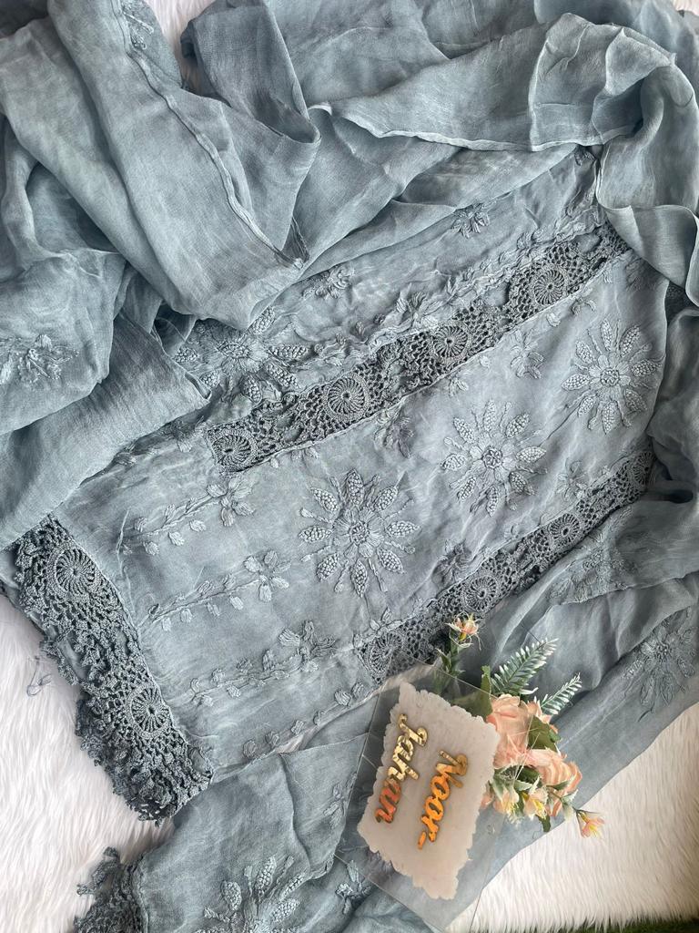 Grey Karachi Splendor: Qureshiya Crocia Suit with Dupatta - Inayakhan Shop 