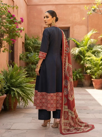 Black cotton Jaipuri Anarkali kurta pants set with maroon Bagru print dupatta - back view | InayaKhan
