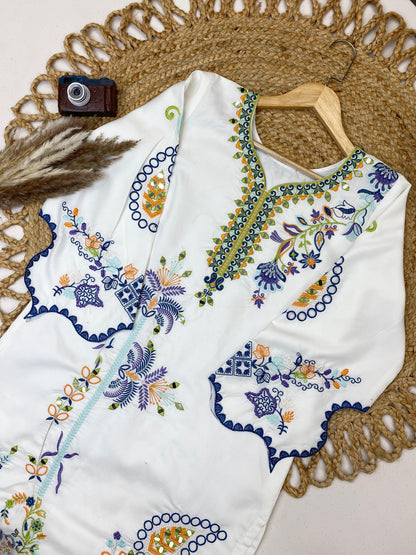 Ivory white Star Silk kurti neckline and cut-work sleeve detail