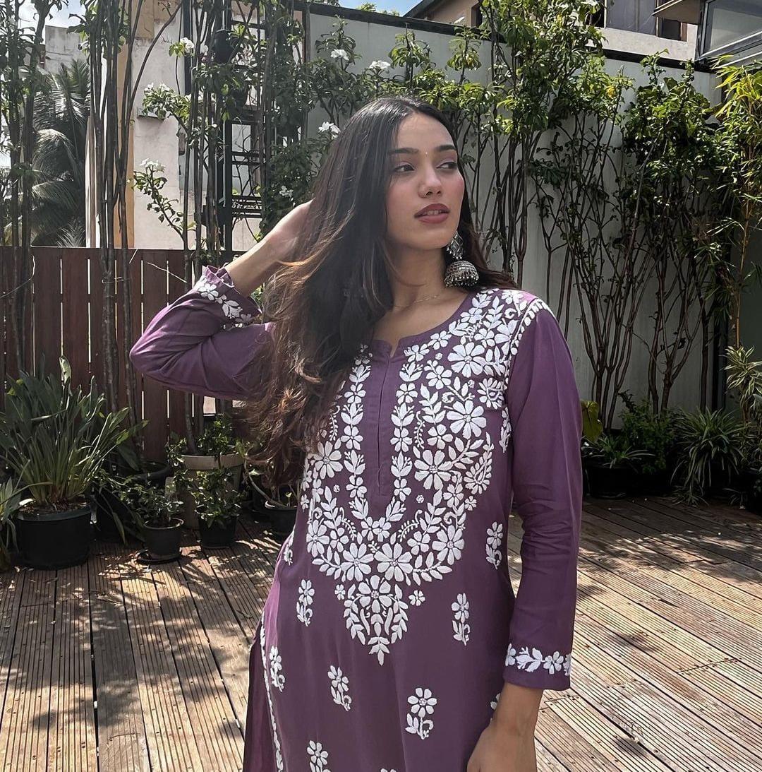 Lavendar Elegant Lucknowi Chikankari Cotton Kurti 3 pc Set - Inayakhan Shop 