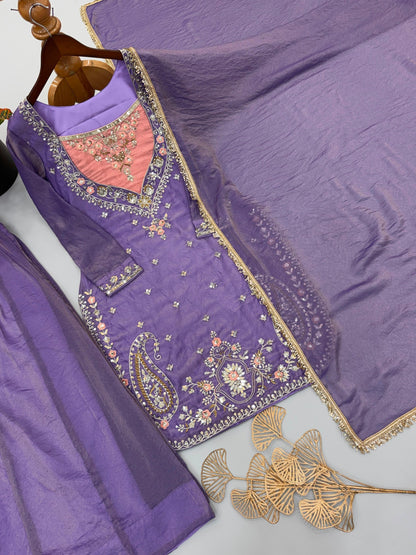 Lavender purple embroidered top with lace-border dupatta detail