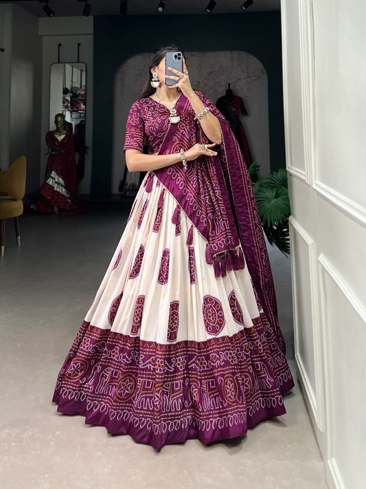 Wine Bandhej Navratri Garba Chaniya Choli with Dupatta