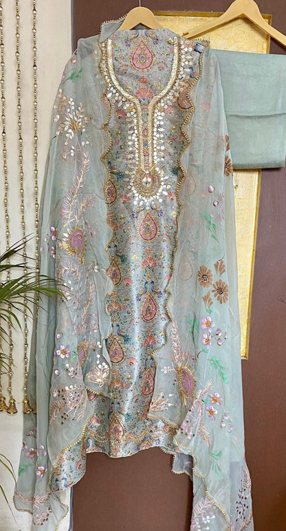 Pastel Green Beautiful Color Artisan Silk Kurta & Hand-painted Dupatta Set - Inayakhan Shop 