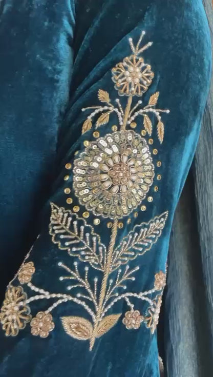 Deep Blue Luxe Velvet Shalwar Suit Set (Limited Stock)