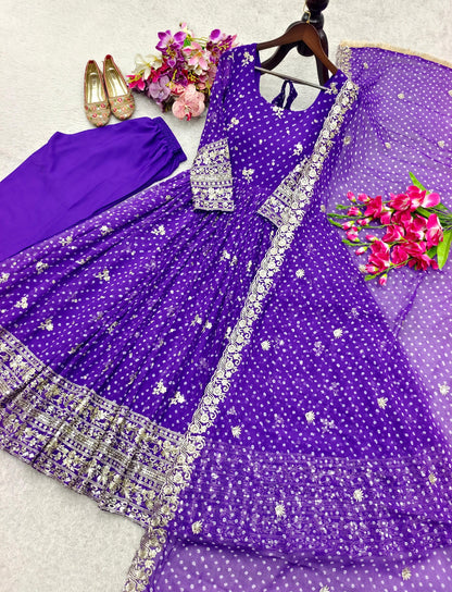 Royal violet Bandhani dupatta embroidered border detail