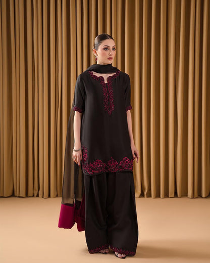 Black Farshi Salwar Suit Set: Modern Elegance with Intricate Handwork