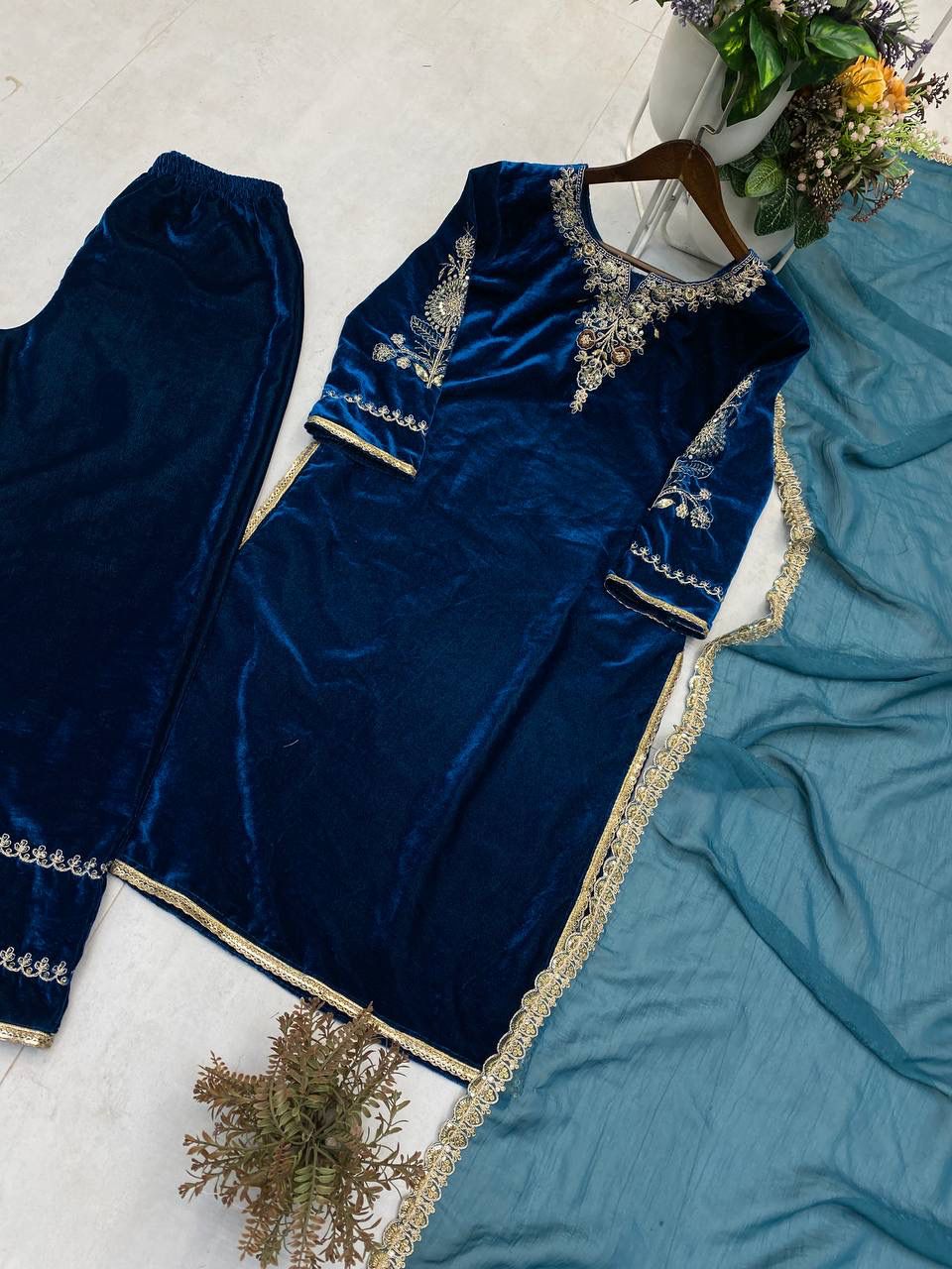 Deep Blue Luxe Velvet Shalwar Suit Set (Limited Stock)