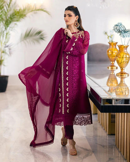 Trendy Sequence Embroidered Pakistani Style Suit Set - Inayakhan Shop 