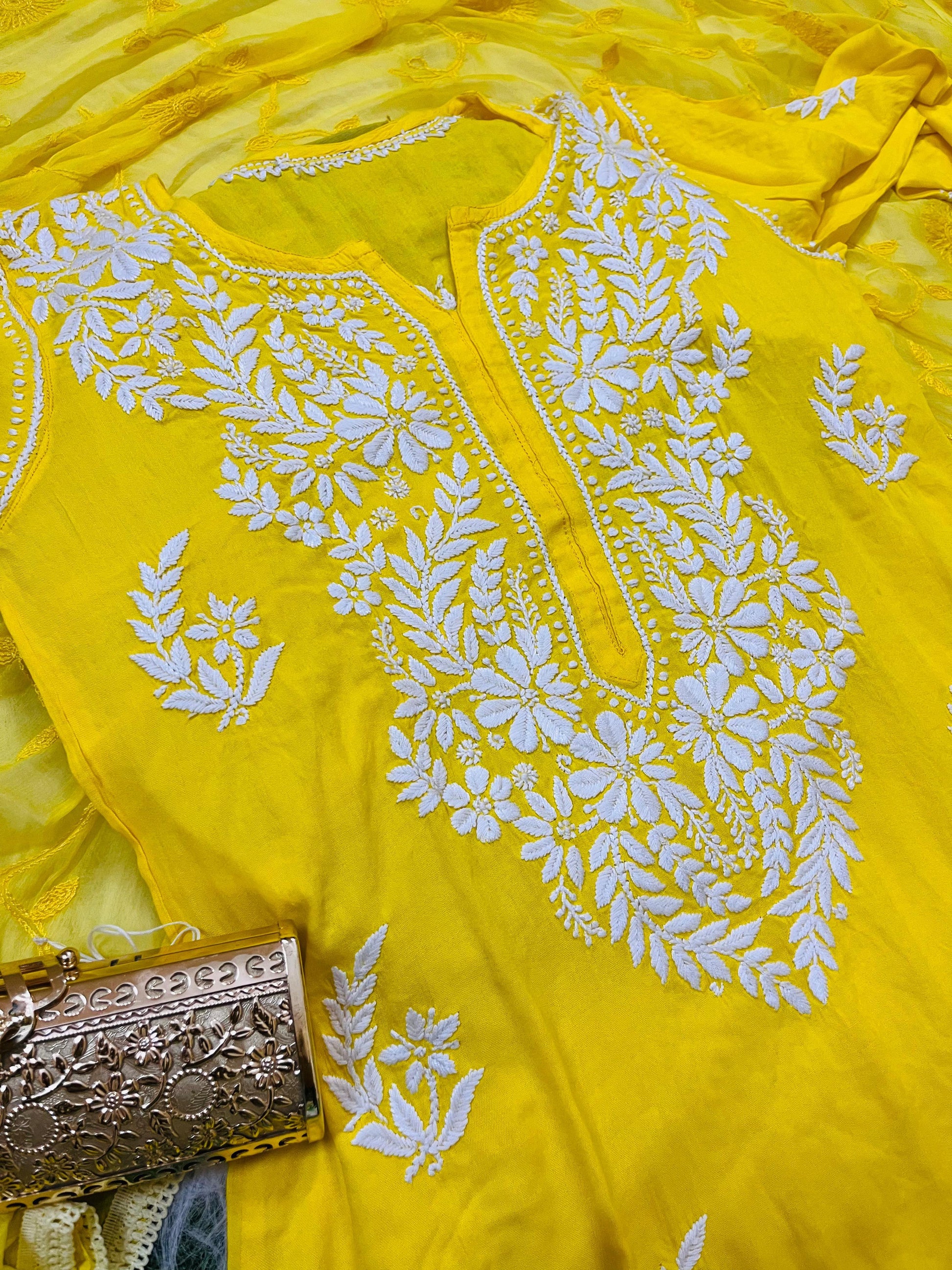 Lucknow Chikankari 